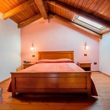 فندق Ristorante Da Maurizio Cravanzana