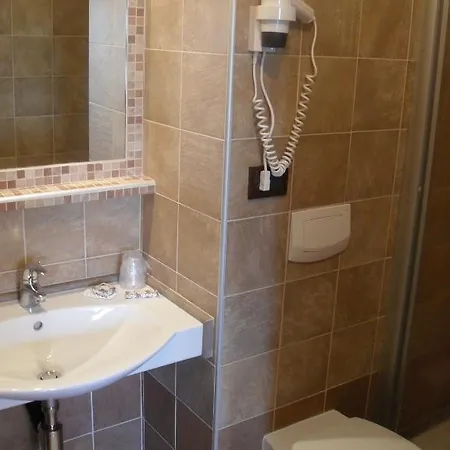 Ristorante Da Maurizio 3* Cravanzana